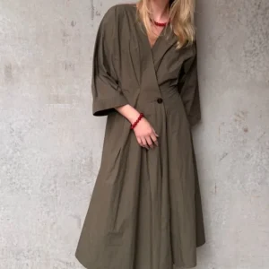 Love & Divine Kjole - Love1602 - Khaki