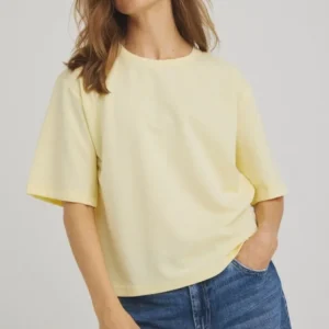 Luxzuz T-shirt - Boxy - 100 Anise Flower